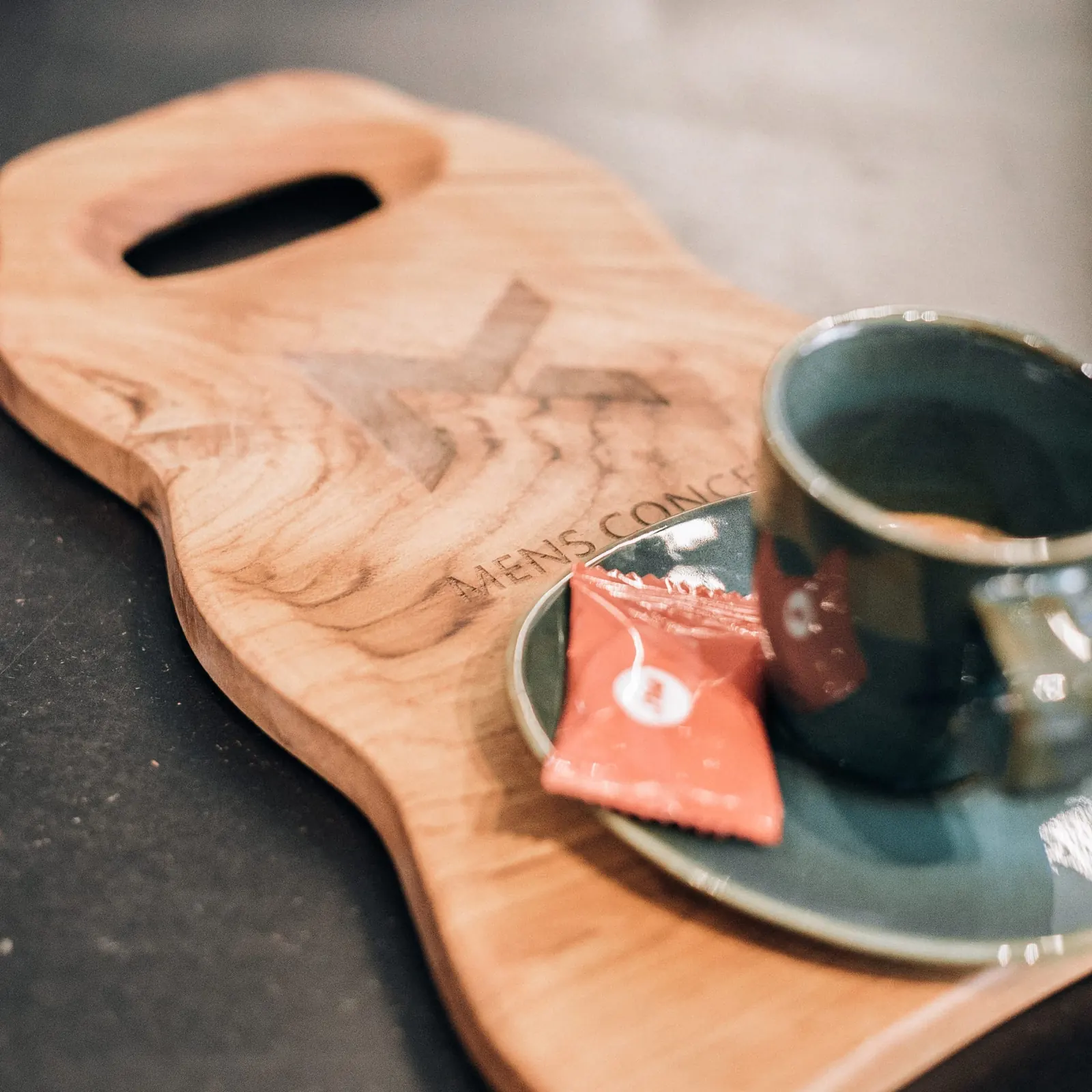 Espresso op de MensConcept-plank